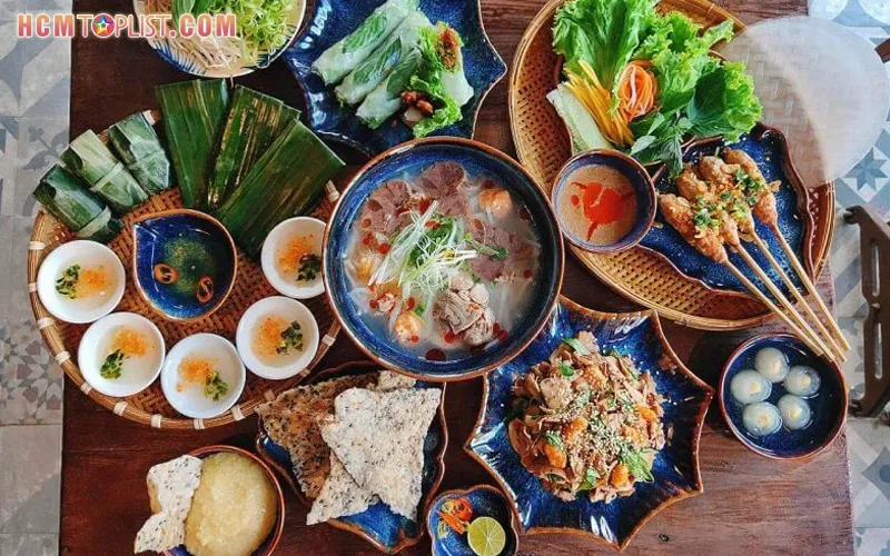 Khám phá top 10+ quán ăn miền Trung ở Sài Gòn ngon nhất