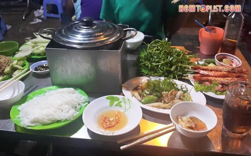 Phá đảo top 10+ quán lẩu đầu cá hồi ở Sài Gòn ngon nhất