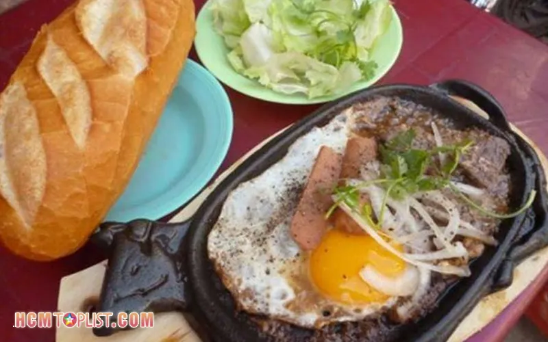 Top 10+ quán ăn lề đường ngon ở Sài Gòn không nên bỏ lỡ