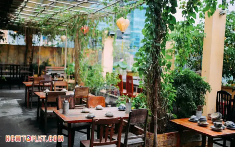 Top 10+ quán ăn Việt Nam ở Sài Gòn nổi tiếng, giá rẻ