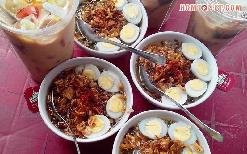 Top 10+ quán bánh đúc Sài Gòn nóng hổi, thơm ngon