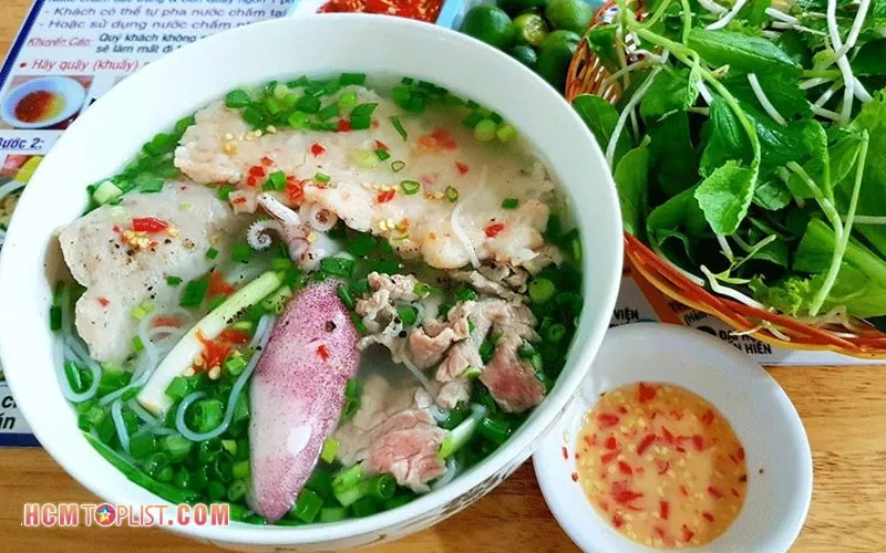 Top 10+ quán bún hải sản ở Sài Gòn thơm ngon nhất