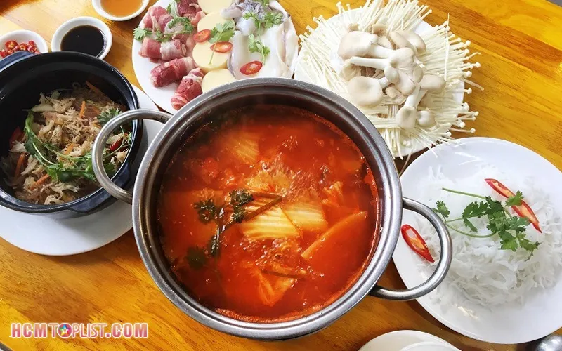 Top 10+ quán lẩu kim chi hải sản Hàn Quốc Sài Gòn ăn là mê