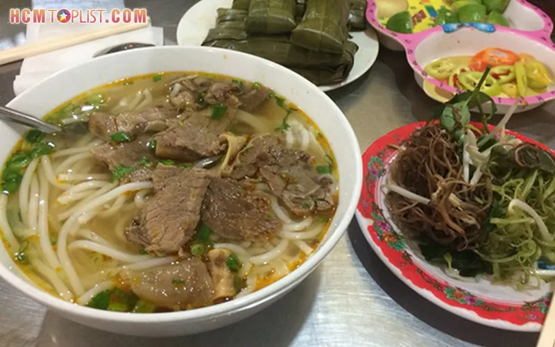 Top 15+ quán bún bò huế ở Quận 5 ngon nhất