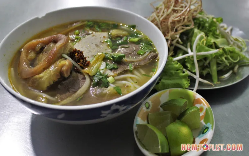 Top 15+ quán bún bò ngon Sài Gòn đậm đà xứ Huế