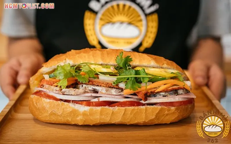 Top 20+ quán bánh mì ngon ở Sài Gòn đông khách nhất