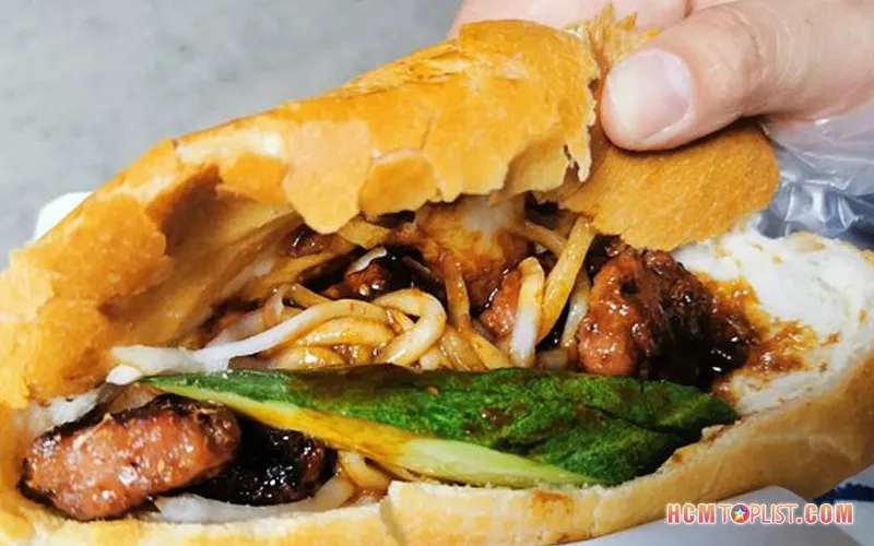 Top 20+ quán bánh mì ngon ở Sài Gòn đông khách nhất