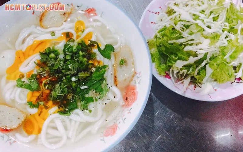 Top 5+ quán bánh canh Bình Định ở Sài Gòn hấp dẫn nhất