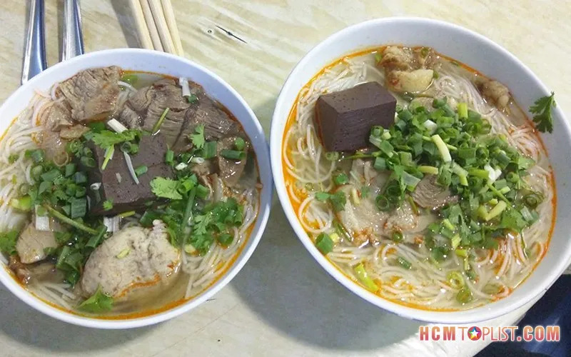 Top 5+ quán bún bò Đà Nẵng ở Sài Gòn ngon đúng điệu