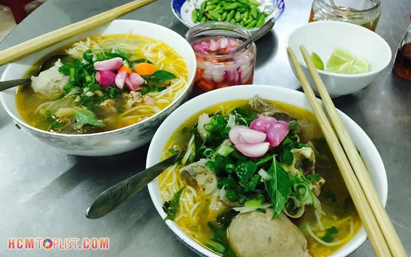 Top 5+ quán bún bò Đà Nẵng ở Sài Gòn ngon đúng điệu