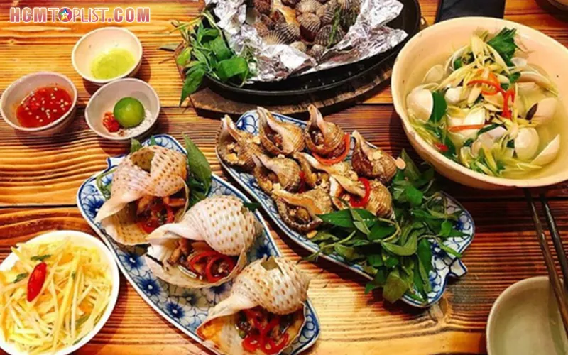 Xao xuyến với top 10+ quán hải sản vỉa hè Sài Gòn hot nhất